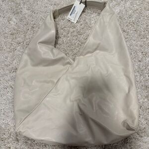 NWT M0651 Origami Winter White Leather bag